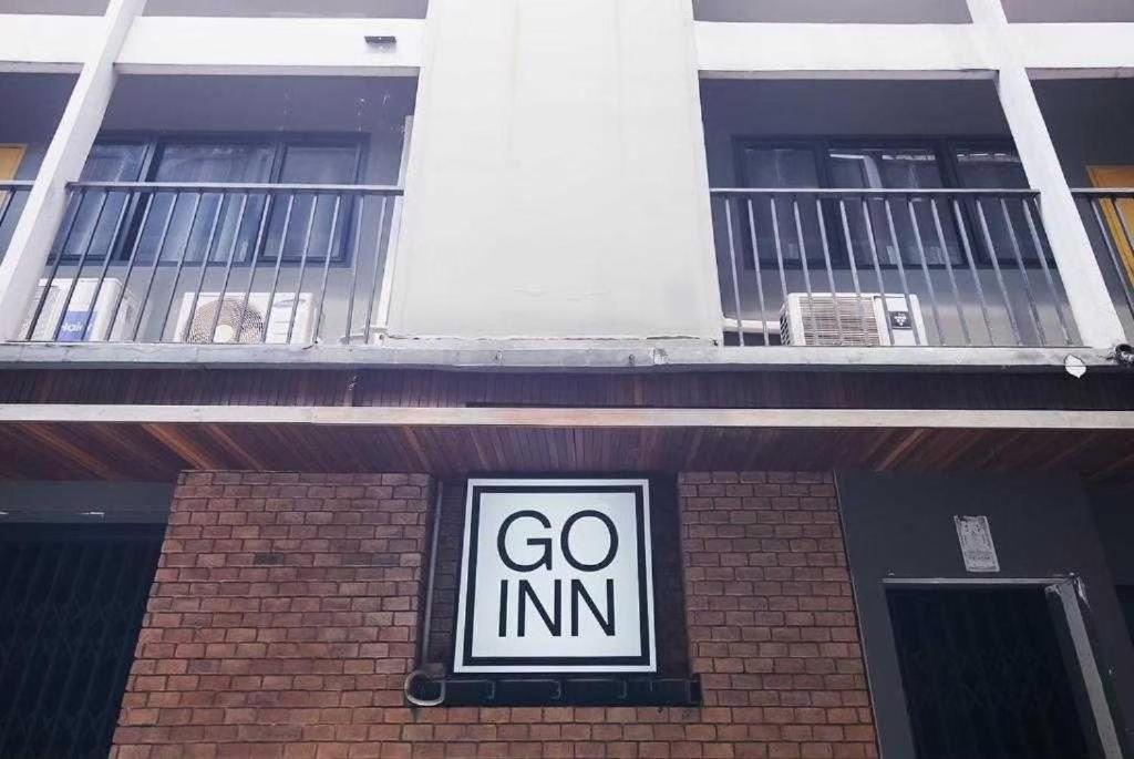Z Go Inn Bts St Louis Silom V โกอินน์ บีทีเอส เซนต์หลุยส์ สีลม 3 Bangkok Eksteriør bilde