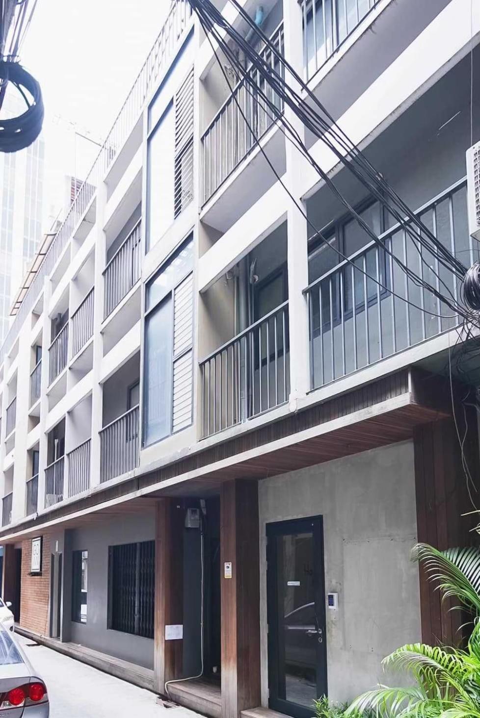 Z Go Inn Bts St Louis Silom V โกอินน์ บีทีเอส เซนต์หลุยส์ สีลม 3 Bangkok Eksteriør bilde